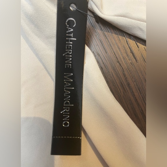 NWT-Catherine Malandrino Ivory Cowl Top - Picture 5 of 6